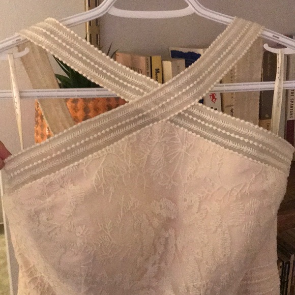 Galina (David’s Bridal) Wedding Dress - Picture 2 of 8